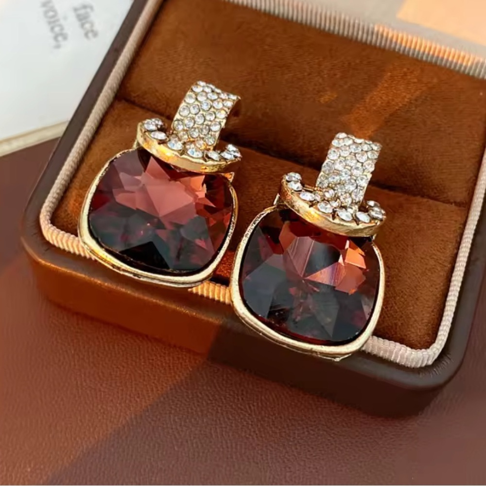 Anthro! New! Unique Gold and Brown Crystal Earrings